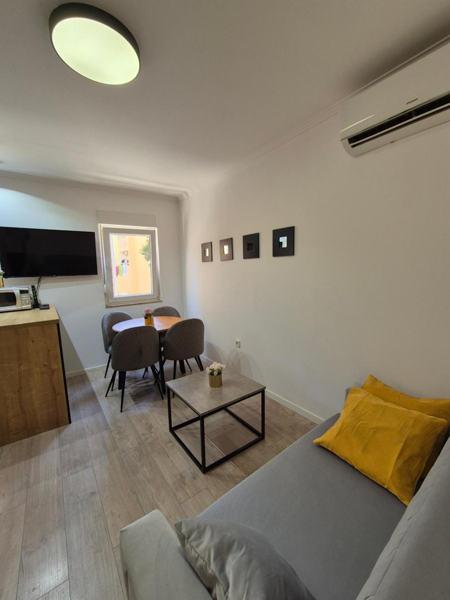 Apartments Milaroza ザダル エクステリア 写真